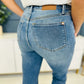 ג'ינס סקיני עם מתיחת בטן והרמת ירכיים